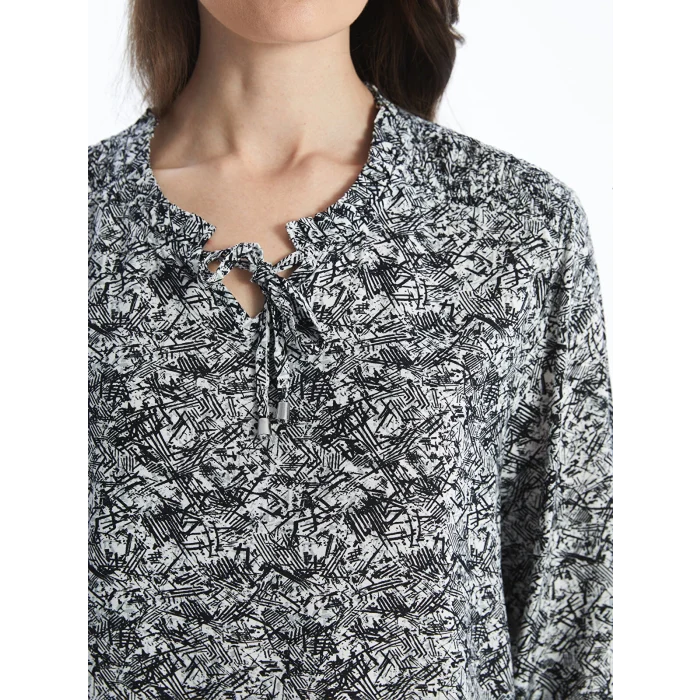 LCW Grace Siyah Bağlamalı Yaka Desenli Kadın Bluz