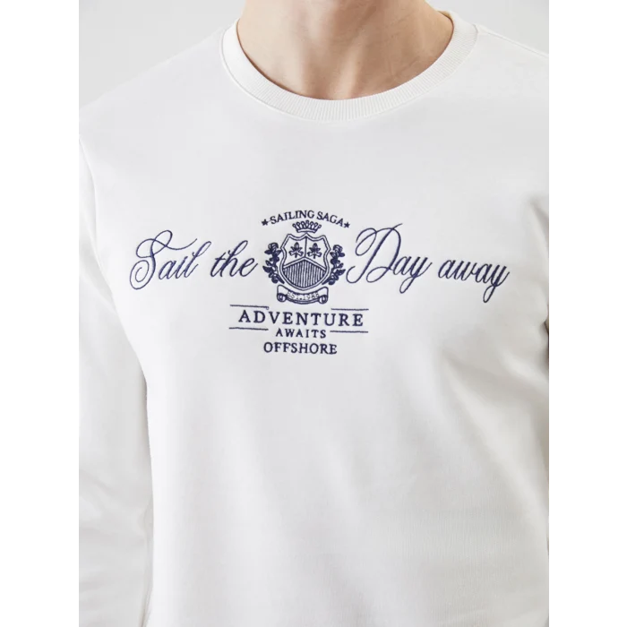 LCWAIKIKI Classic Ekru Bisiklet Yaka Baskılı Erkek Kalın Sweatshirt