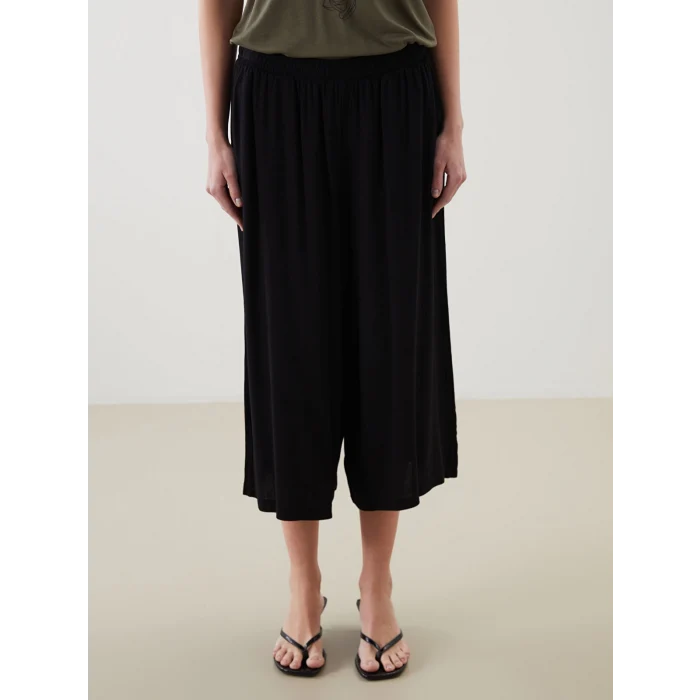 LCWAIKIKI Classic Siyah Beli Lastikli Kadın Kapri