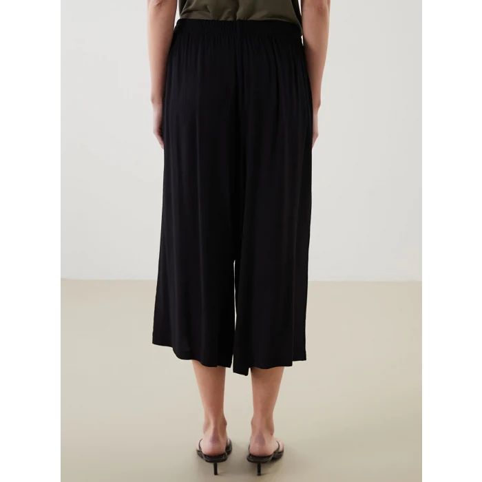 LCWAIKIKI Classic Siyah Beli Lastikli Kadın Kapri