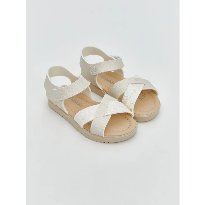 LCW STEPS Ekru Çapraz Bantlı Kız Bebek Sandalet