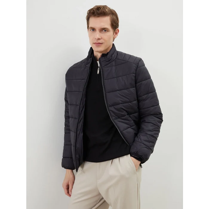 LCWAIKIKI Classic Siyah Standart Kalıp Dik Yaka Erkek Şişme Mont