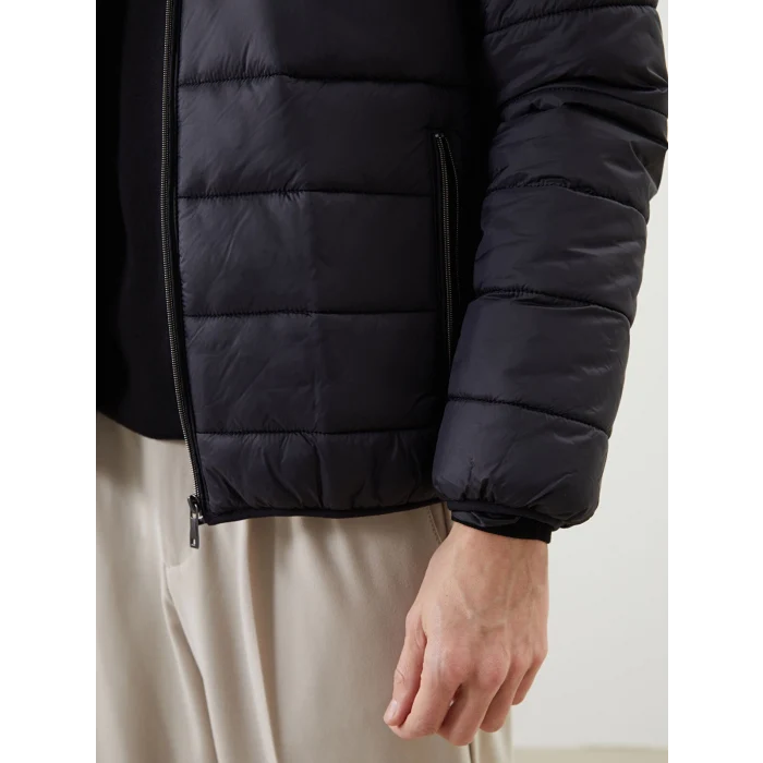 LCWAIKIKI Classic Siyah Standart Kalıp Dik Yaka Erkek Şişme Mont