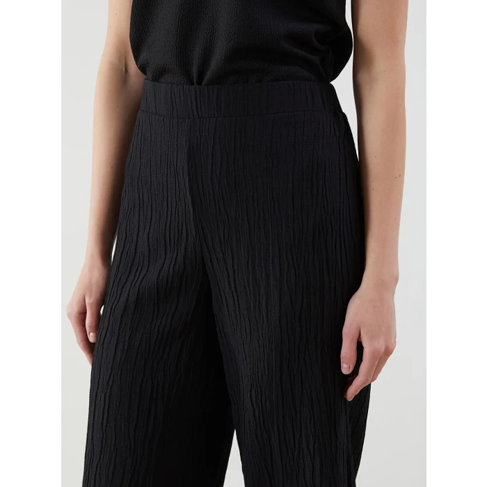 LCWAIKIKI Classic Siyah Beli Lastikli Dokulu Kadın Kapri