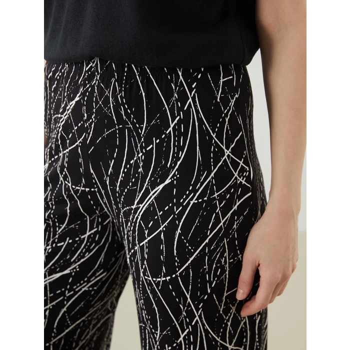 LCW Grace Siyah Beli Lastikli Çiçekli Kadın Kapri