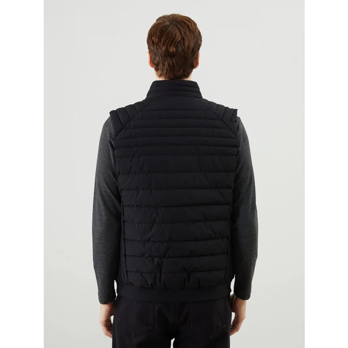 LCWAIKIKI Classic Siyah Standart Kalıp Dik Yaka Erkek Şişme Yelek