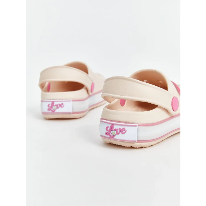 LCW STEPS Bej Baskılı Kız Bebek Plaj Sandaleti