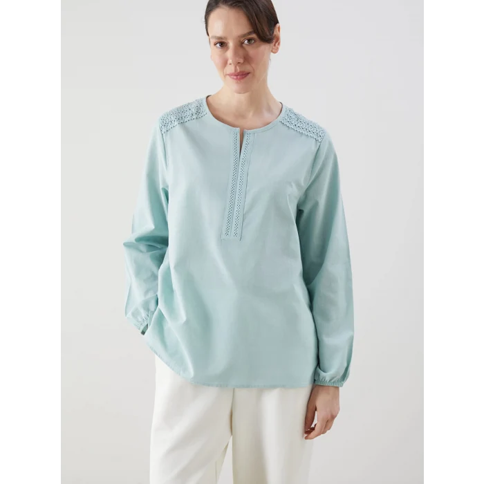 LCW Grace Yeşil Kaçık Yaka Nakışlı Kadın Bluz