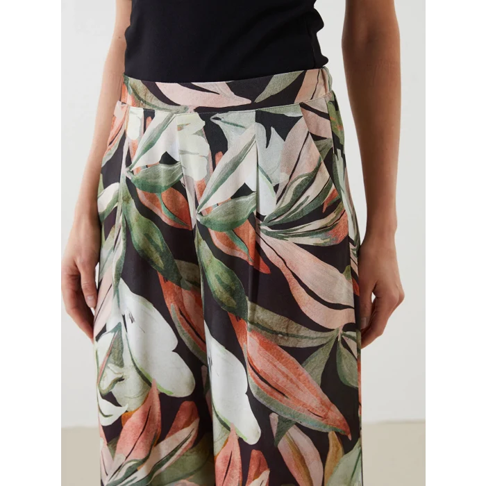 LCWAIKIKI Classic Mor Beli Lastikli Desenli Kadın Kapri