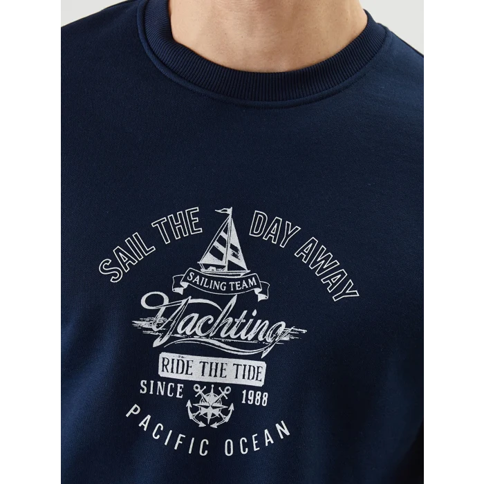 LCWAIKIKI Classic Lacivert Bisiklet Yaka Baskılı Erkek Kalın Sweatshirt