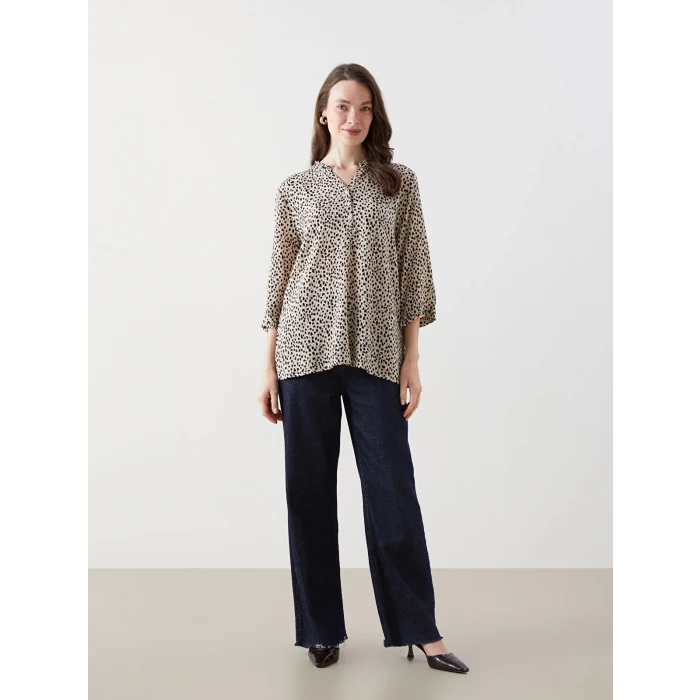 LCW Grace Ekru Kaçık Yaka Leopar Desenli Kadın Bluz