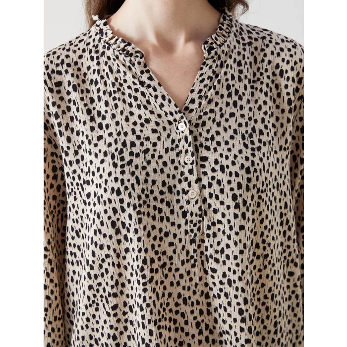 LCW Grace Ekru Kaçık Yaka Leopar Desenli Kadın Bluz