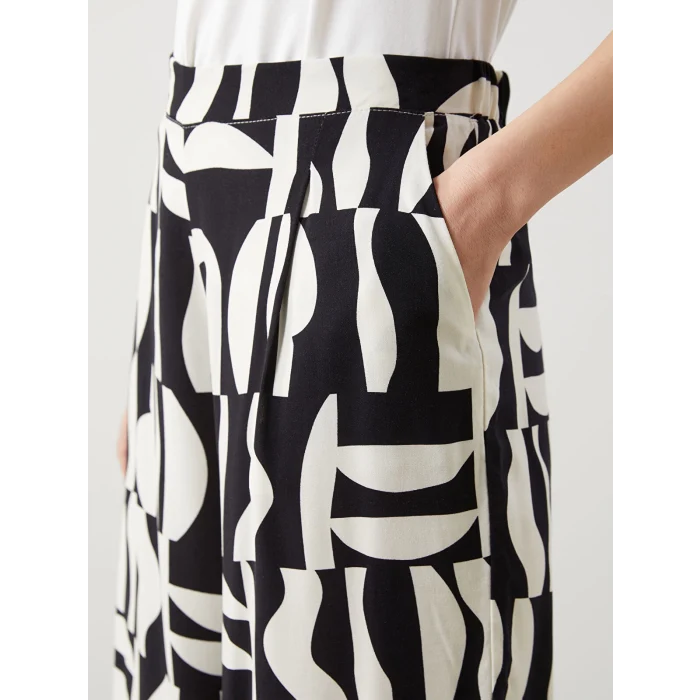 LCWAIKIKI Classic Siyah Beli Lastikli Desenli Kadın Kapri
