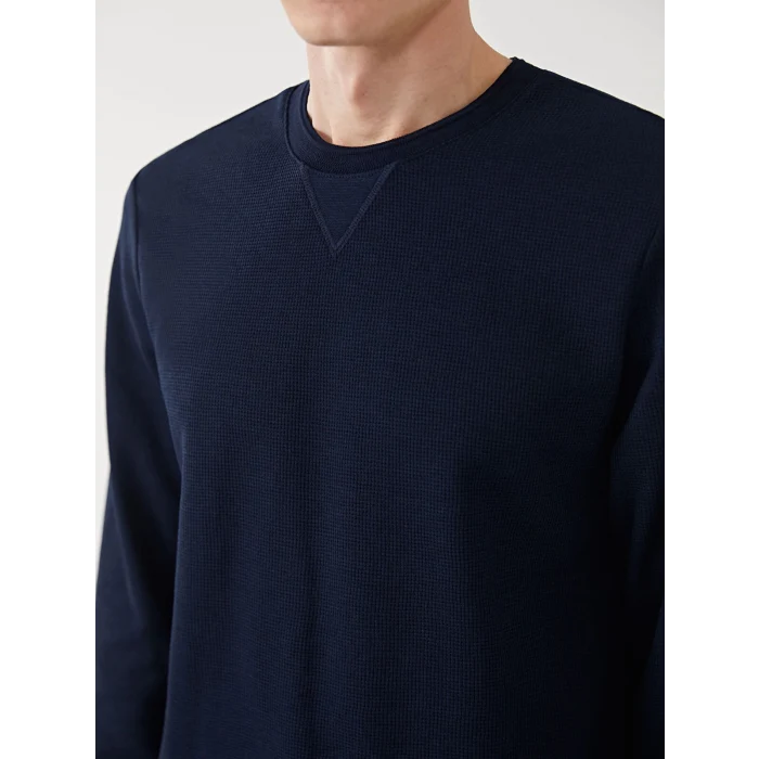 LCWAIKIKI Classic Lacivert Bisiklet Yaka Uzun Kollu Erkek Sweatshirt