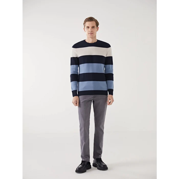 LCWAIKIKI Classic Lacivert Bisiklet Yaka Uzun Kollu Renk Bloklu Erkek Triko Kazak