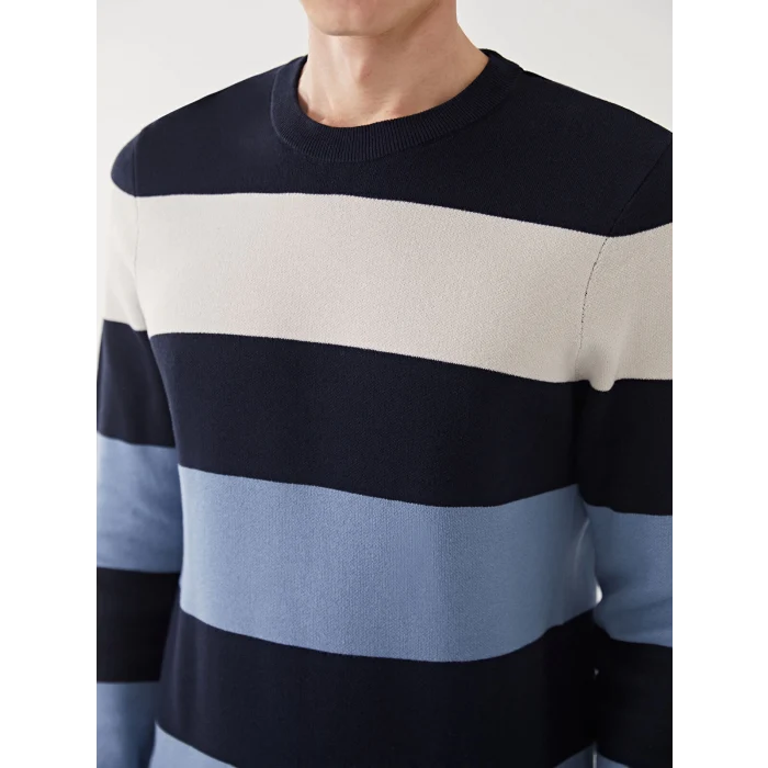 LCWAIKIKI Classic Lacivert Bisiklet Yaka Uzun Kollu Renk Bloklu Erkek Triko Kazak