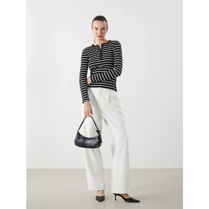 LCWAIKIKI Classic Siyah Bisiklet Yaka Çizgili Kadın Tişört