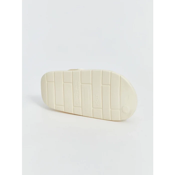 LCW STEPS Ekru Ayı Baskılı Kız Bebek Terlik