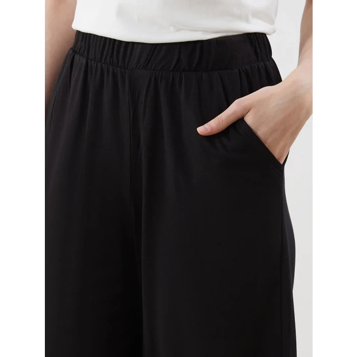 LCWAIKIKI Classic Siyah Beli Lastikli Kadın Şort