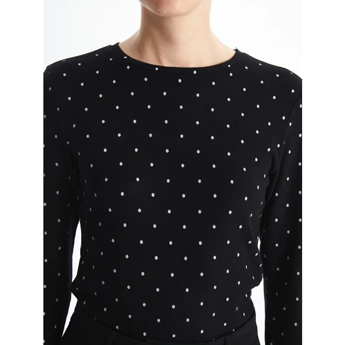 LCWAIKIKI Classic Beyaz Bisiklet Yaka Puantiyeli Kadın Tişört