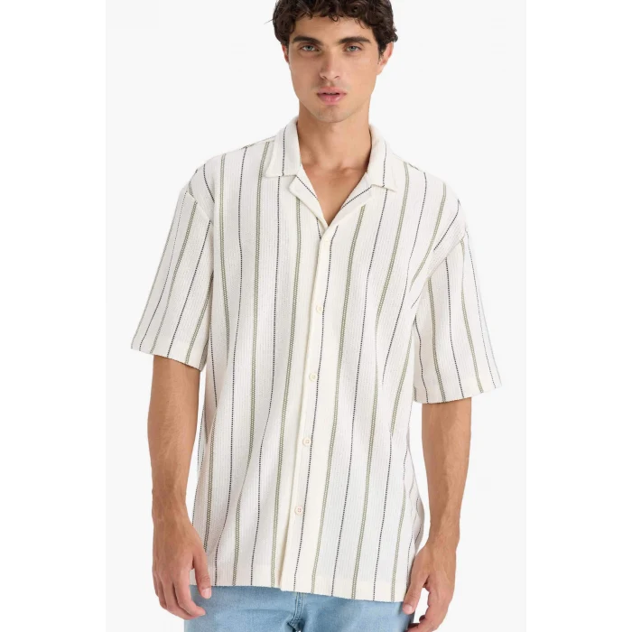 Defacto D7315 Ekru Relax Fit Apaş Yaka Kısa Kollu Çizgili Gömlek
