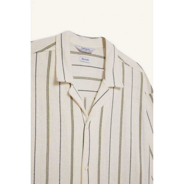 Defacto D7315 Ekru Relax Fit Apaş Yaka Kısa Kollu Çizgili Gömlek