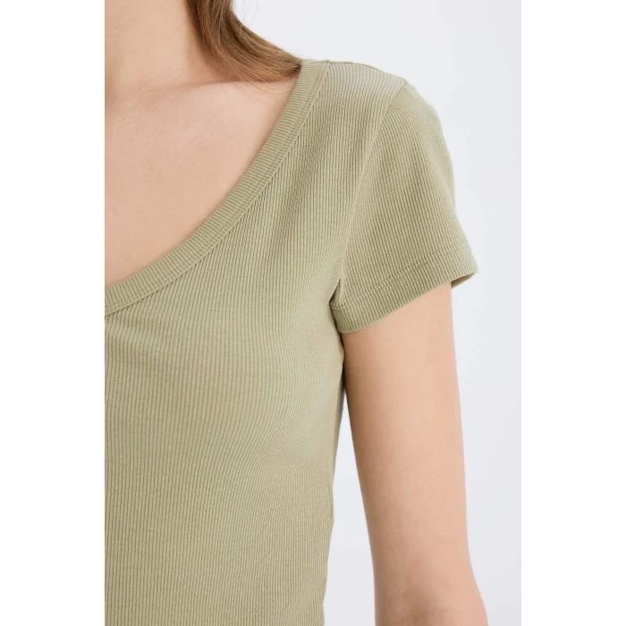 Defacto E0290 Haki Coool Fitted Fitilli Kaşkorse Basic Düz Kısa Kollu Tişört