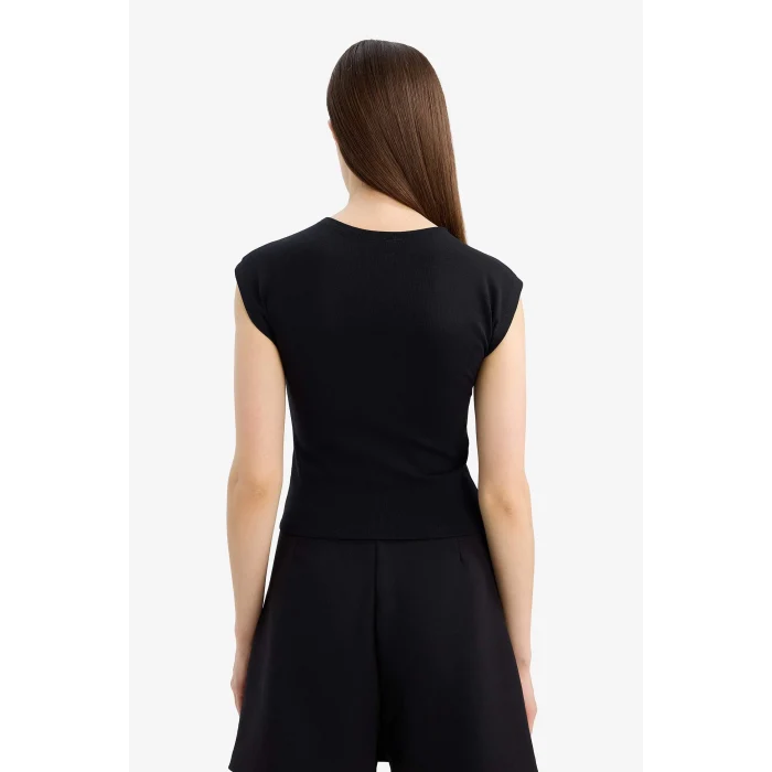 Defacto F0685 Siyah Slim Fit Dar Kesim Bisiklet Yaka Basic Düz Modal Kısa Kollu Tişört