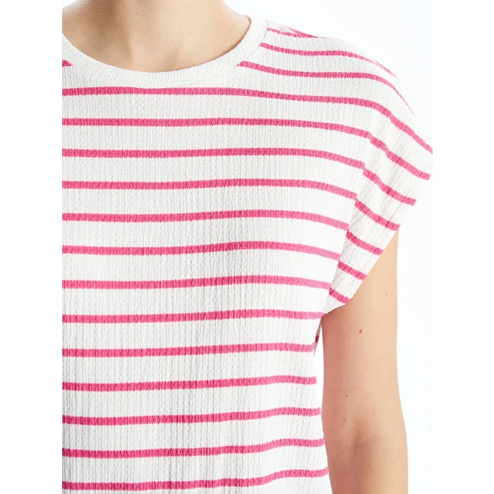 LCWAIKIKI Classic Pembe Bisiklet Yaka Çizgili Kadın Tişört