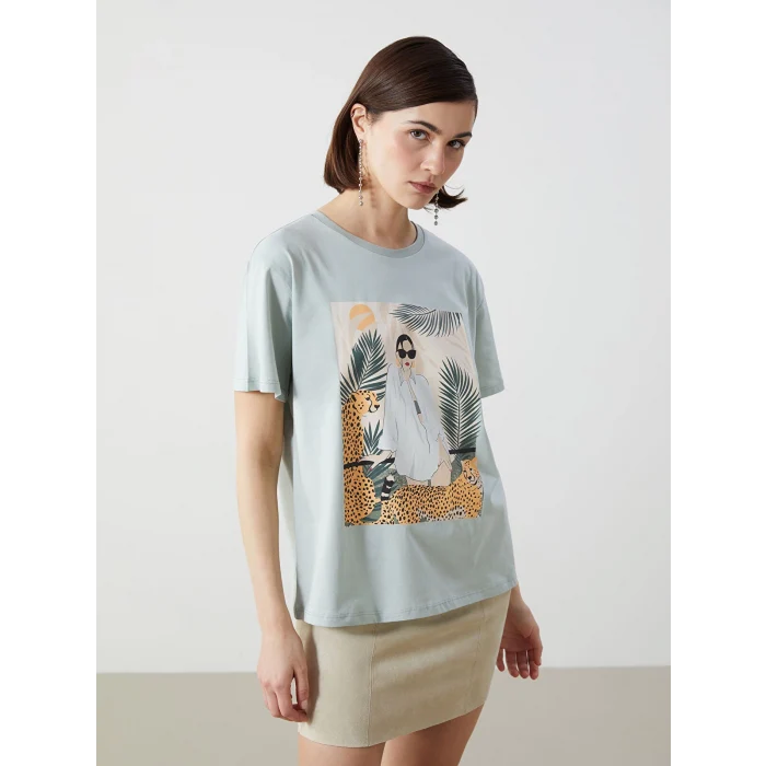 LCW Vision Yeşil Bisiklet Yaka Baskılı Kadın Tişört