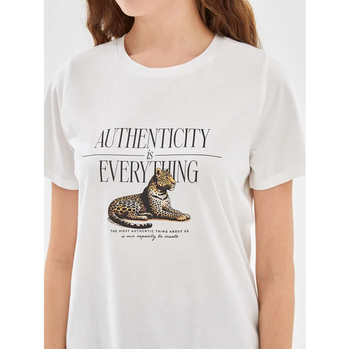 LCW Vision Ekru Bisiklet Yaka Leopar Baskılı Kadın Tişört