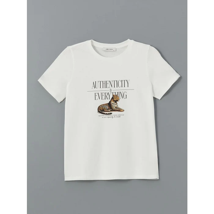 LCW Vision Ekru Bisiklet Yaka Leopar Baskılı Kadın Tişört