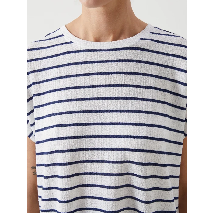 LCWAIKIKI Classic Lacivert Bisiklet Yaka Çizgili Kadın Tişört