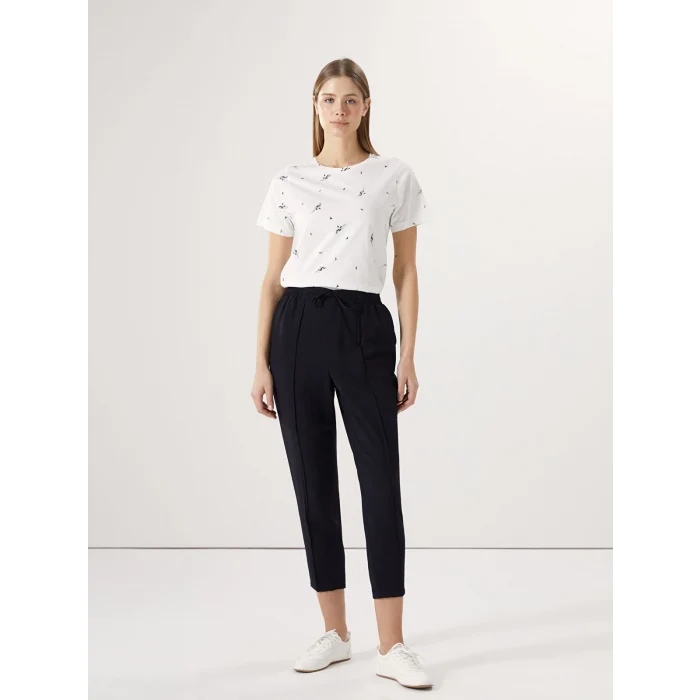 LCWAIKIKI Classic Ekru Bisiklet Yaka Desenli Kadın Tişört