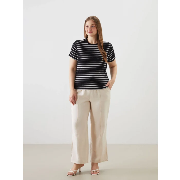 LCWAIKIKI Classic Siyah Bisiklet Yaka Çizgili Kadın Tişört