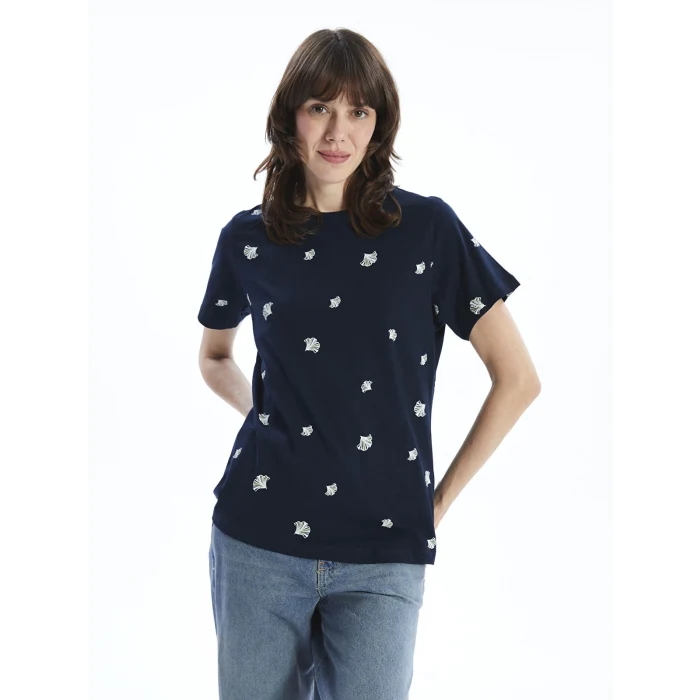 LCWAIKIKI Classic Lacivert Bisiklet Yaka Desenli Kadın Tişört