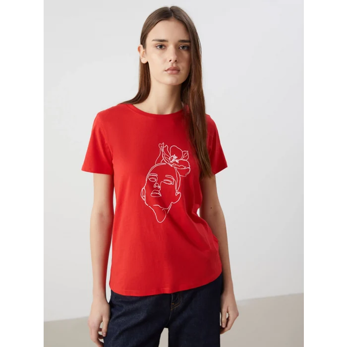 LCWAIKIKI Classic Kirmizi Bisiklet Yaka Baskılı Kadın Tişört