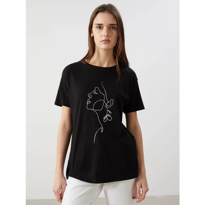 LCWAIKIKI Classic Siyah Bisiklet Yaka Baskılı Kadın Tişört