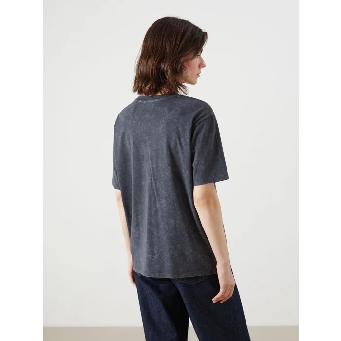 LCW Vision Antrasit Bisiklet Yaka Kalp Nakışlı Oversize Kadın Tişört