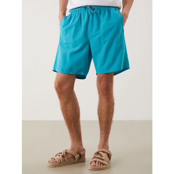 LCWAIKIKI Classic Petrol Diz Hizası Boy Basic Erkek Deniz Şortu