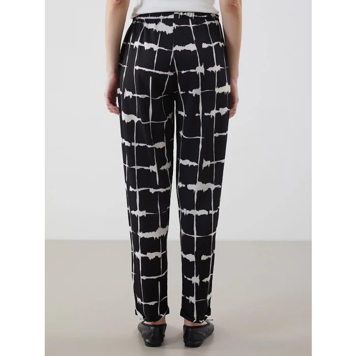 LCWAIKIKI Classic Ekru Beli Lastikli Desenli Kadın Pantolon