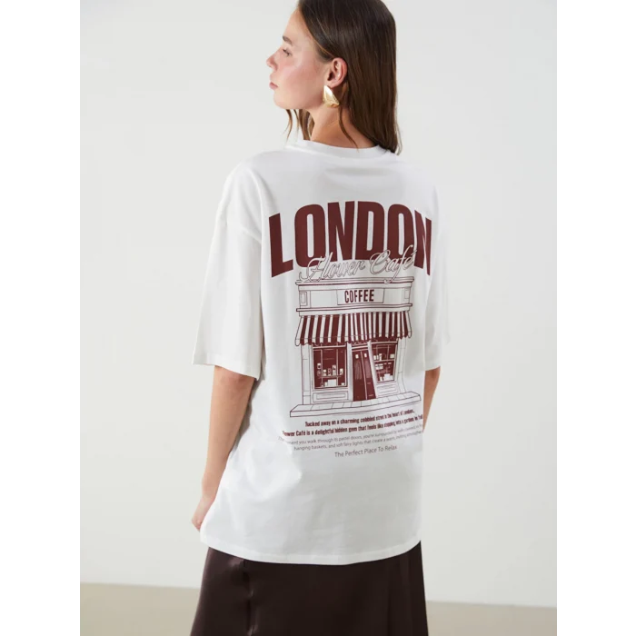 LCW Vision Ekru Bisiklet Yaka London Baskılı Oversize Kadın Tişört