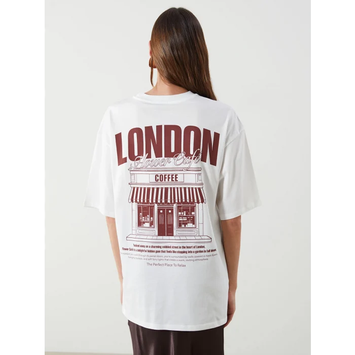 LCW Vision Ekru Bisiklet Yaka London Baskılı Oversize Kadın Tişört