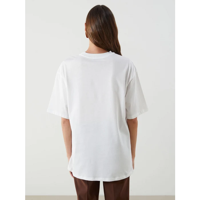 LCW Vision Ekru Bisiklet Yaka Roma Baskılı Oversize Kadın Tişört