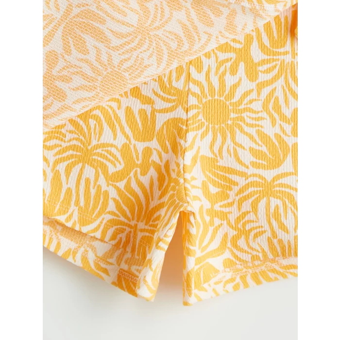 LCW Kids Ekru Bisiklet Yaka Kız Çocuk Tişört ve Şort Etek