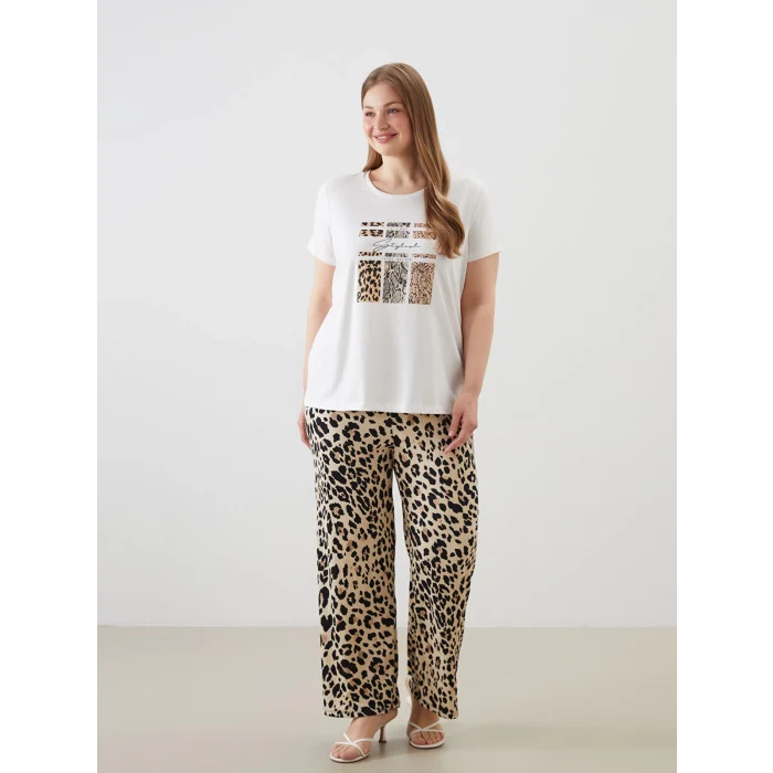 LCWAIKIKI Classic Ekru Bisiklet Yaka Baskılı Kadın Tişört