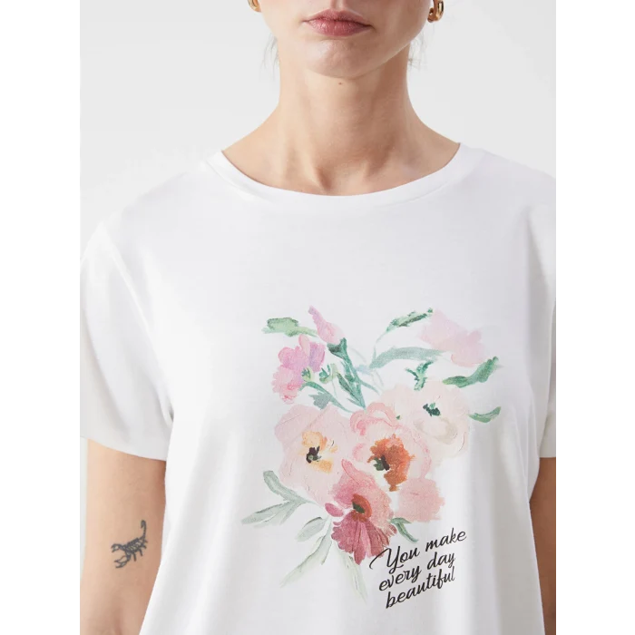 LCWAIKIKI Classic Ekru Bisiklet Yaka Baskılı Penye Kadın Tişört