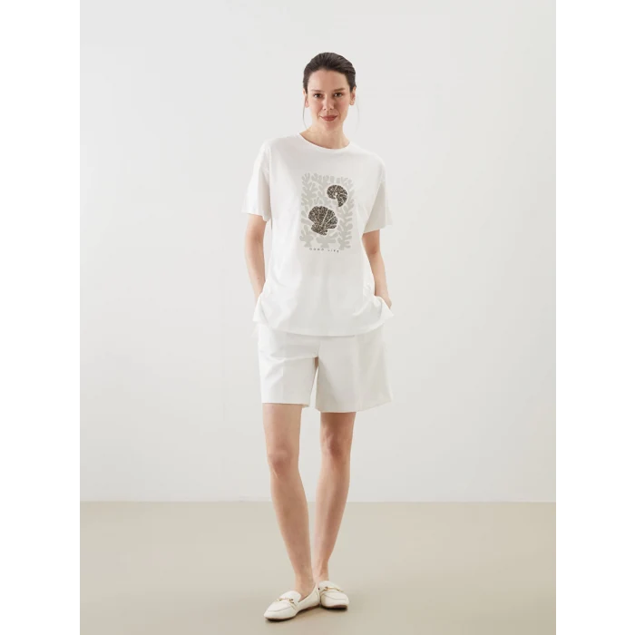 LCWAIKIKI Classic Ekru Bisiklet Yaka Baskılı Kadın Tişört