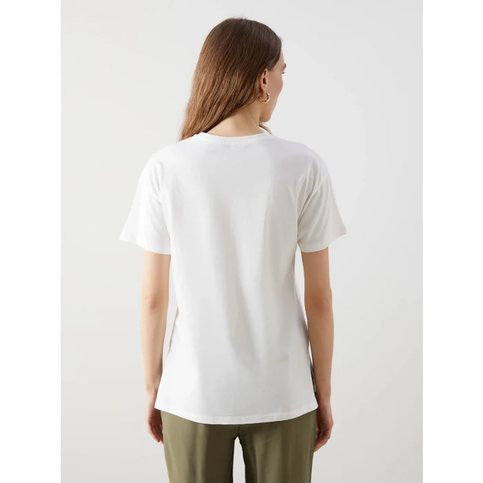 LCWAIKIKI Classic Ekru Bisiklet Yaka Leopar Baskılı Kadın Tişört