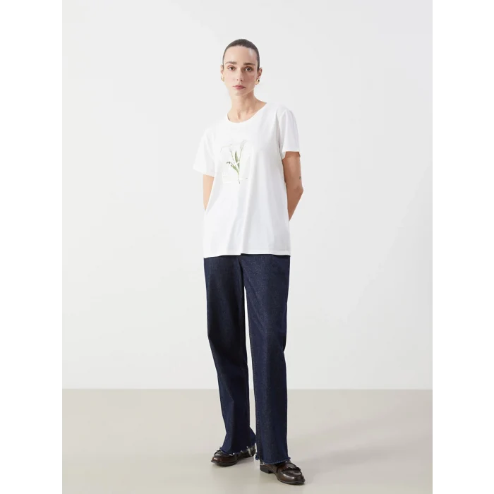 LCWAIKIKI Classic Ekru Bisiklet Yaka Çiçekli Kadın Tişört